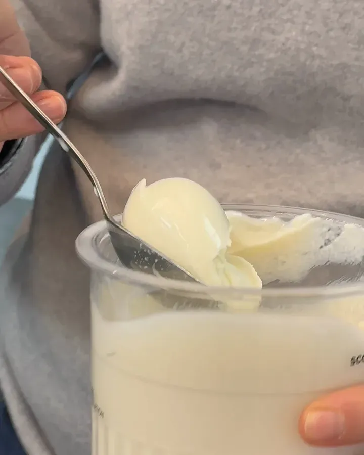 Bak kulissene hos Frozti: produksjonen, posene og kontoret
